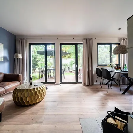 Haus Schlehe -domizil Am Ostseewald Apartment