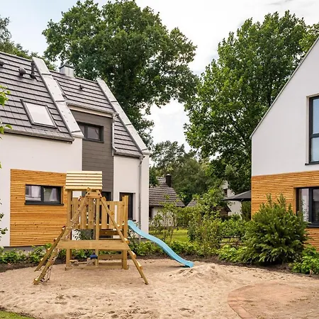 Apartment Haus Schlehe - Sauna, Kamin & Waldnah Zingst